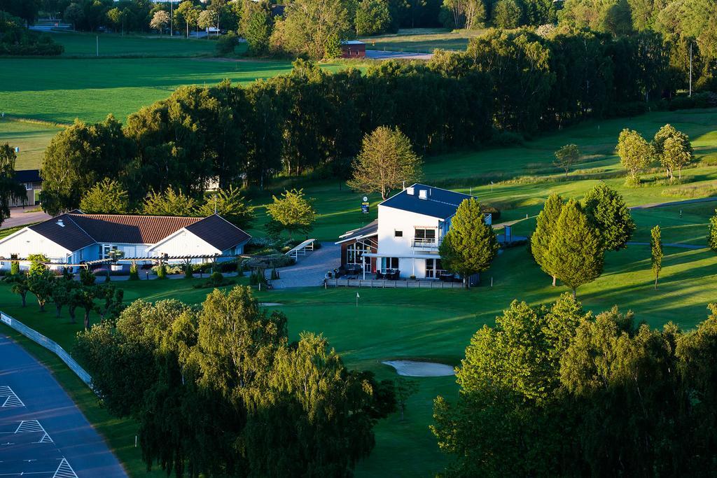 Soederasens Golf Lodge Risekatslosa Екстер'єр фото
